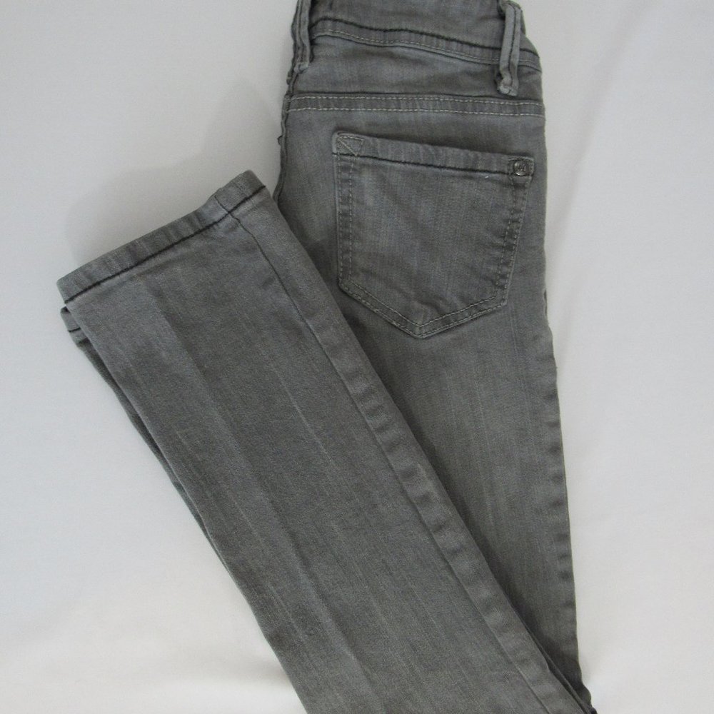 Miley Cyrus  Max Azria gray jeans